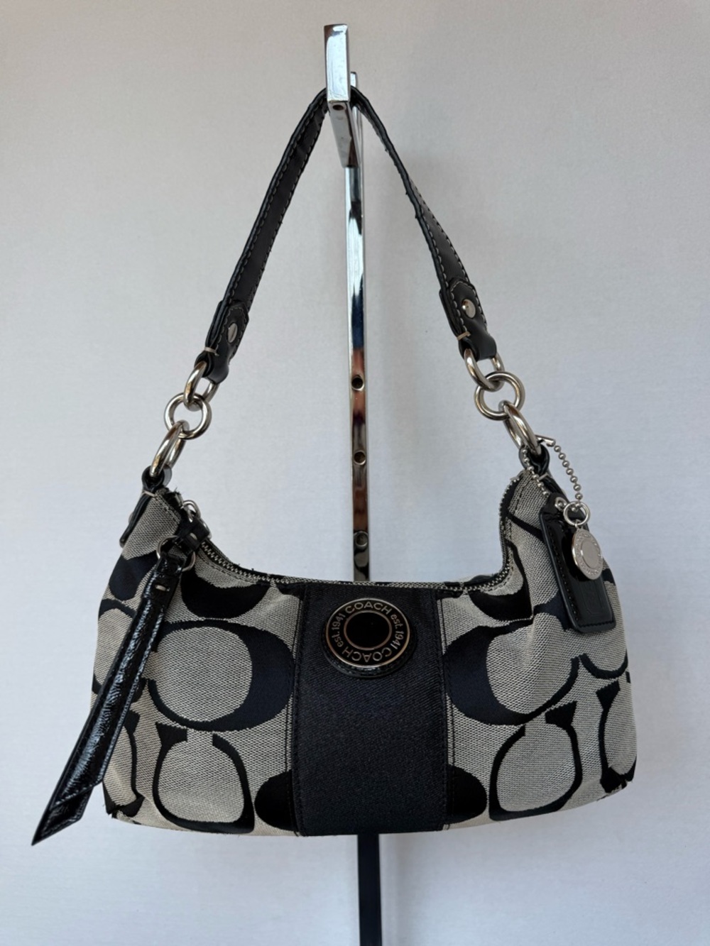 Vintage Coach Canvas Shoulder Bag Black And Gray Signature Pattern F19218